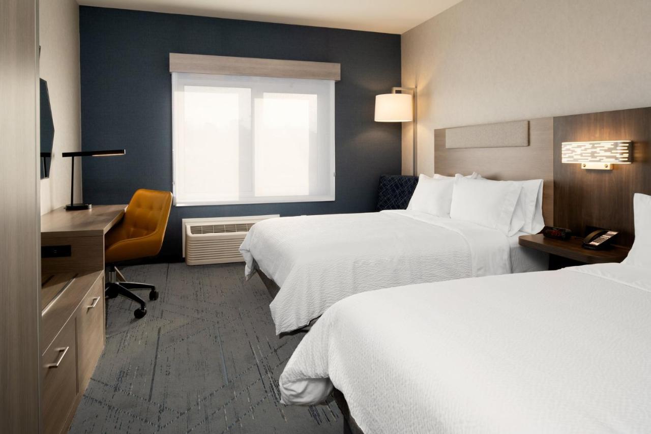 Holiday Inn Express & Suites - Hollister By Ihg Eksteriør billede