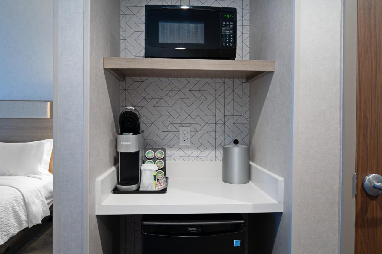 Holiday Inn Express & Suites - Hollister By Ihg Eksteriør billede