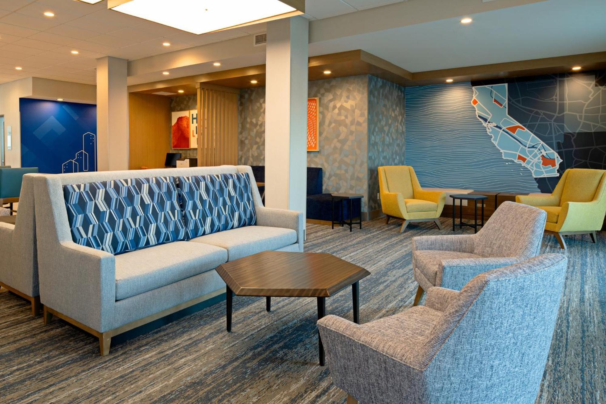Holiday Inn Express & Suites - Hollister By Ihg Eksteriør billede