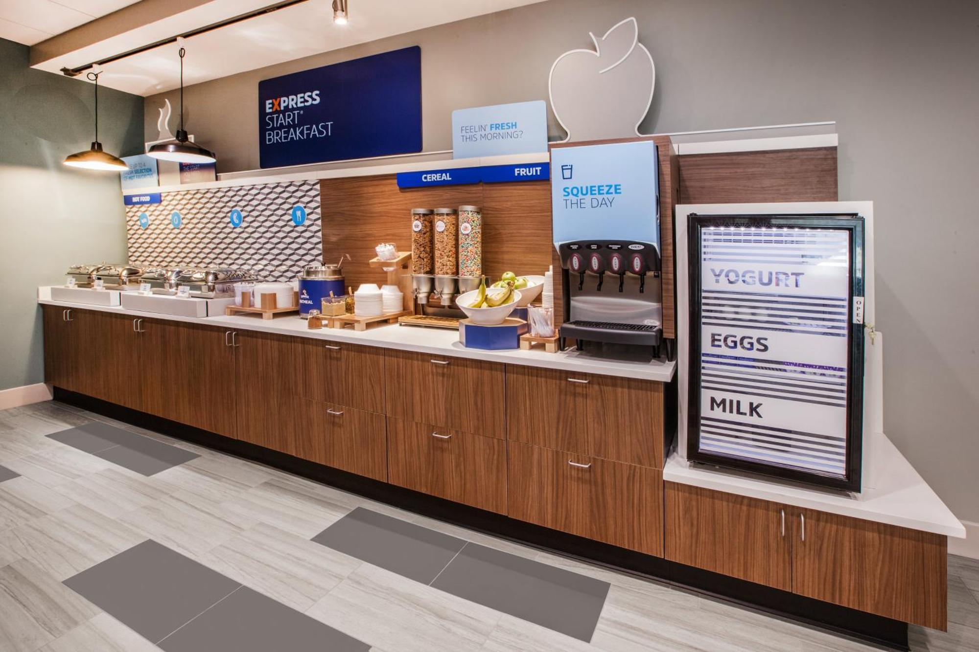 Holiday Inn Express & Suites - Hollister By Ihg Eksteriør billede